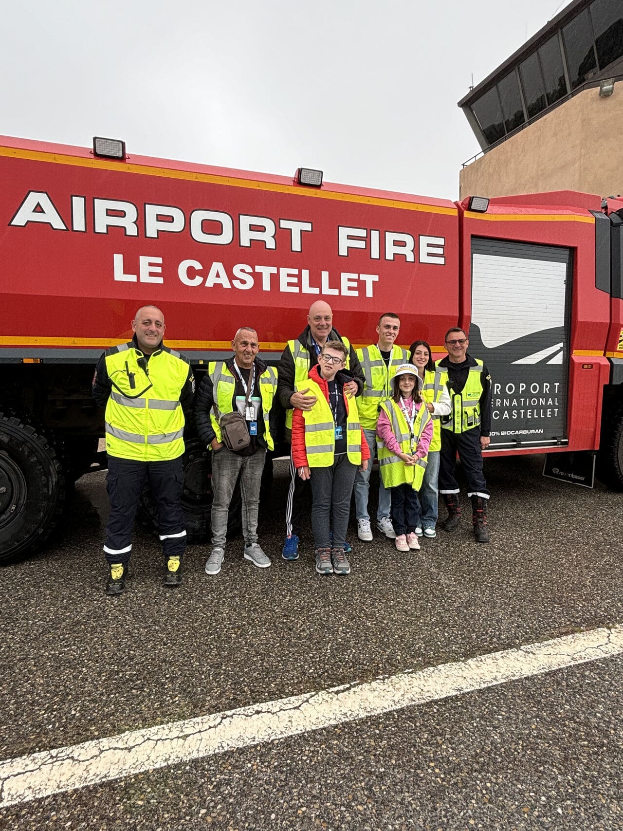 Association pour les enfants en difficulté leur faisant vivre des expériences uniques à l'Aéroport International du Castellet