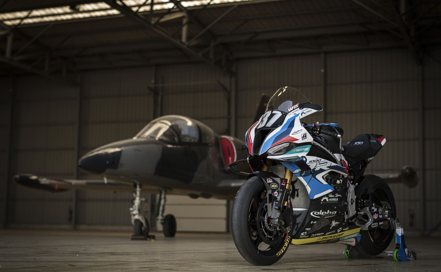 Aéronefs et véhicules pour événements à l'Aéroport International du Castellet