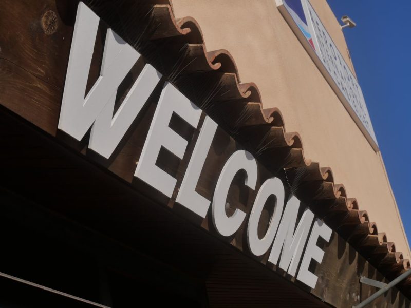 Accueil de l'Aéroport International du Castellet