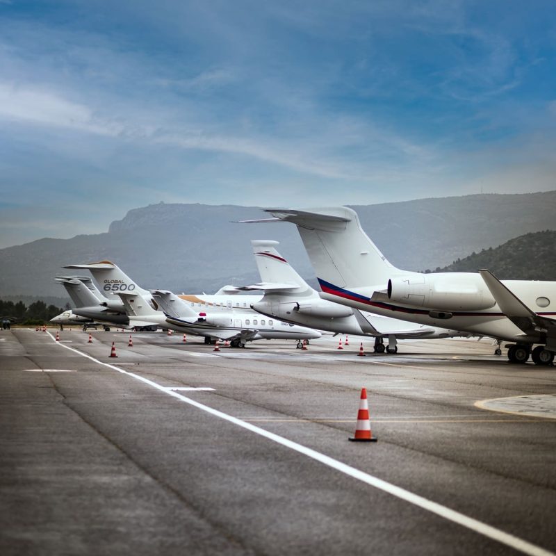 Aéronefs stationnés à l'Aéroport International du Castellet
